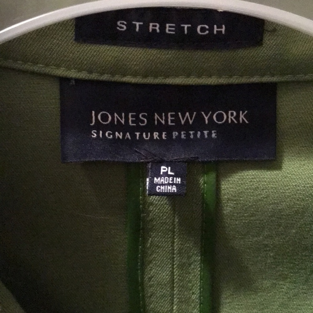 Gorgeous Green Long Sleeve Jacket - Picture 2 of 6
